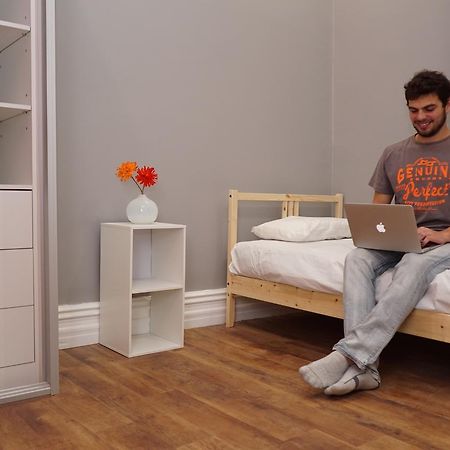 Cozzystay Accommodation เพิร์ท ภายนอก รูปภาพ