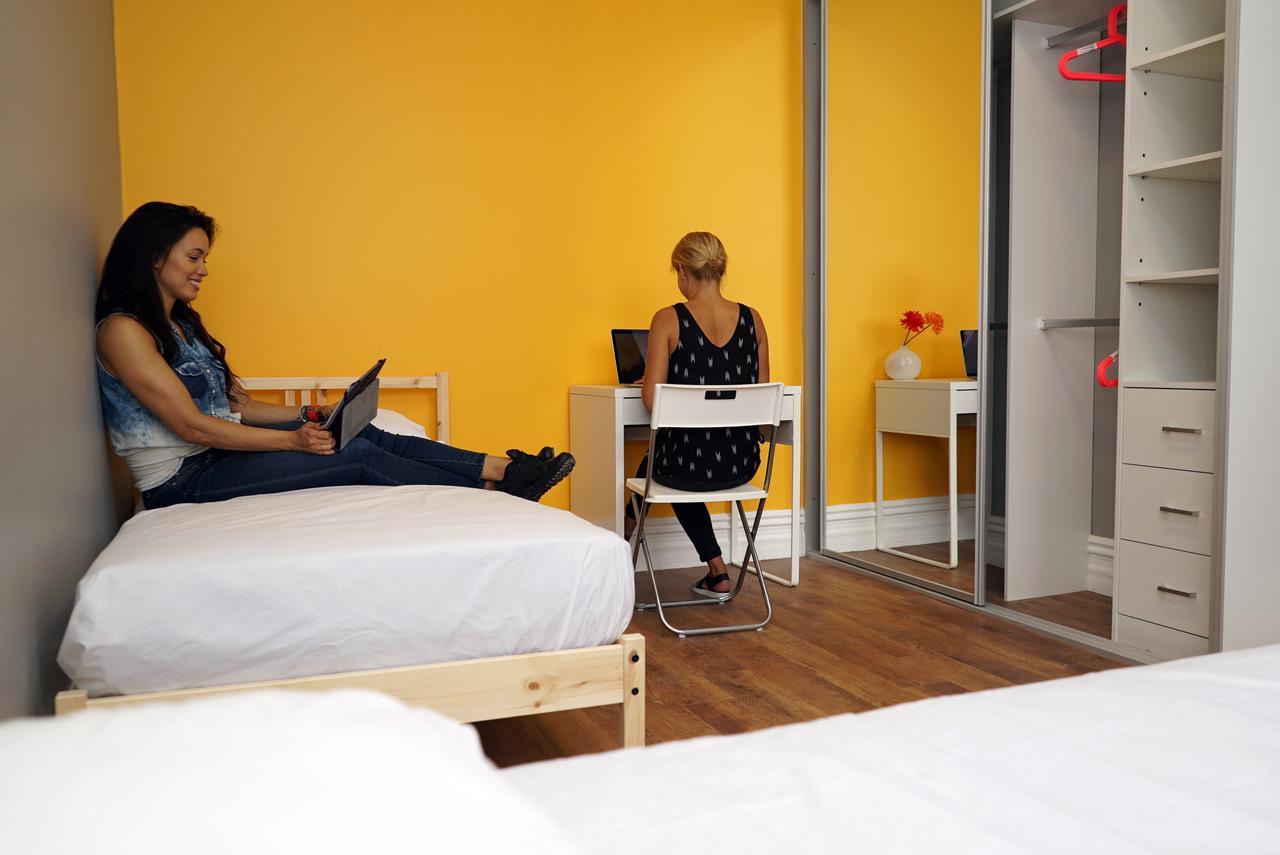 Cozzystay Accommodation เพิร์ท ภายนอก รูปภาพ